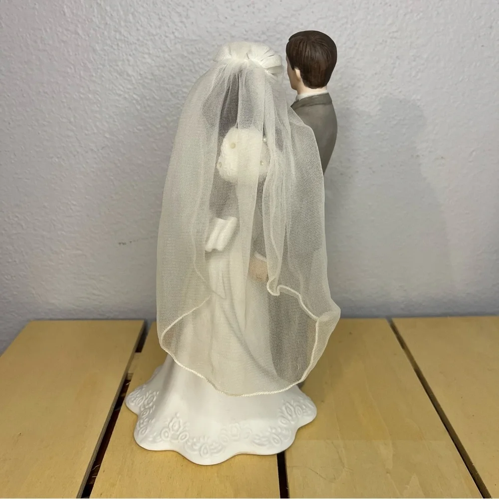 Vintage Roman Wedding Bride Groom Cake Top with Music Box 9 in Porcelain Rare